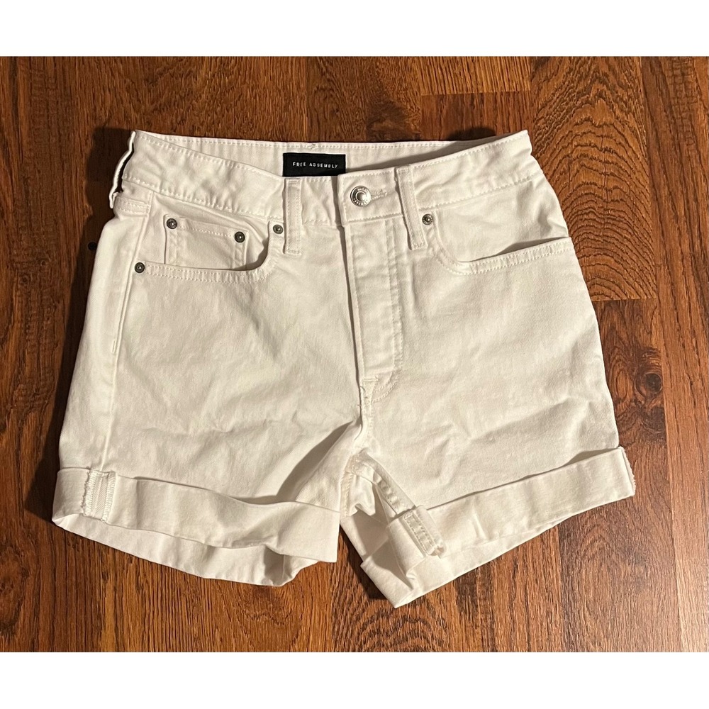 Free Assembly Womens White Denim Shorts High Rise Cuffed Hem Size 4